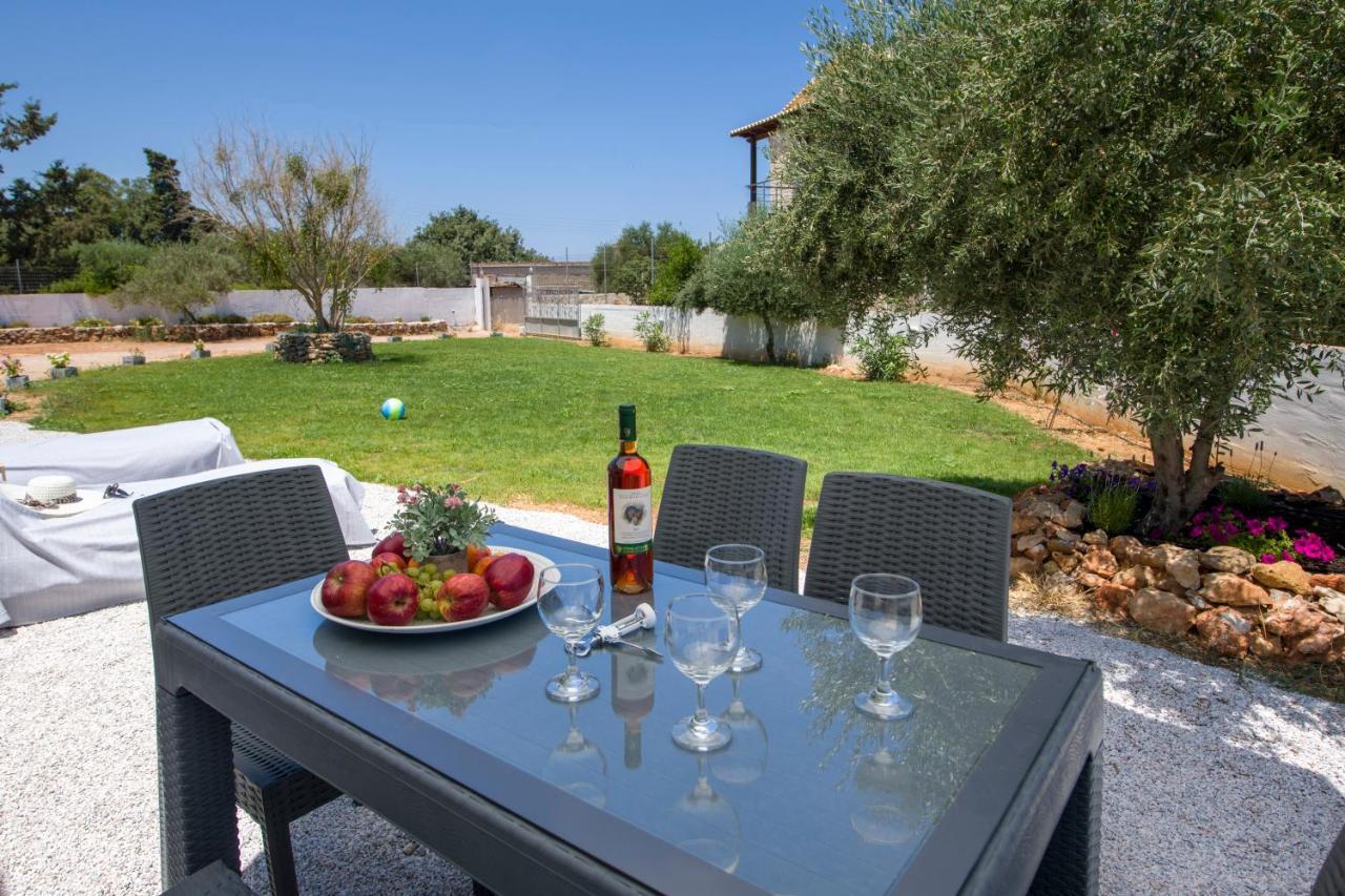 הוילה Kathaniá Casa Magnolia מראה חיצוני תמונה